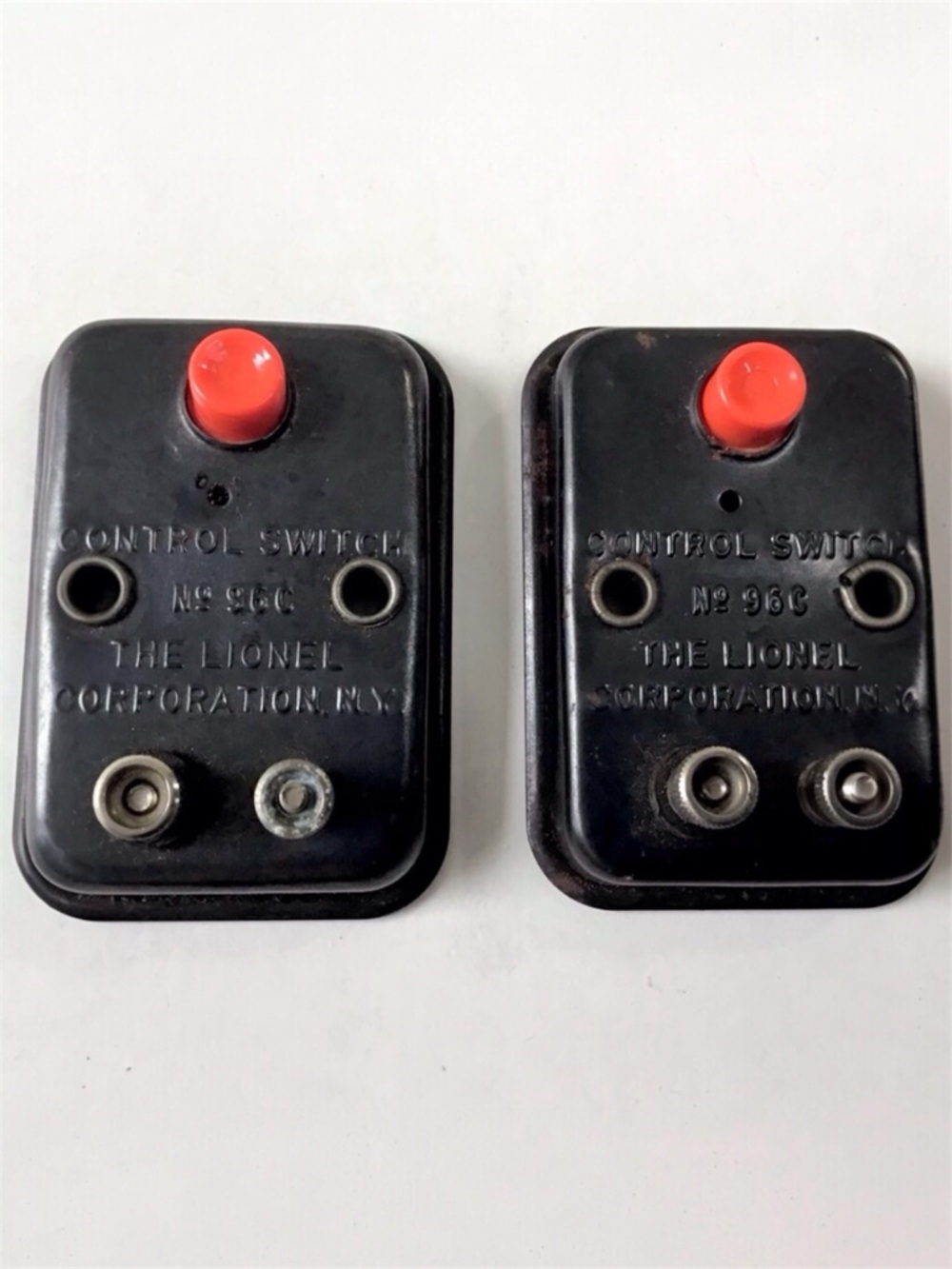 Vintage Lionel Train Control Switches No. 96C Push Button Set of 2 WORKING